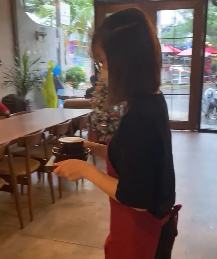 Lu Coffee không nhắm đến sự “bùng nổ” về hương vị mà tập trung vào sự ổn định, dễ chịu và cảm giác được chăm sóc vừa đủ