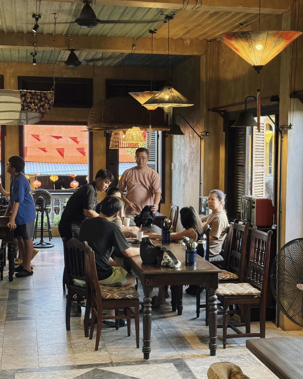 chất lượng dịch vụ - mê hội an rooftop coffee & kitchen