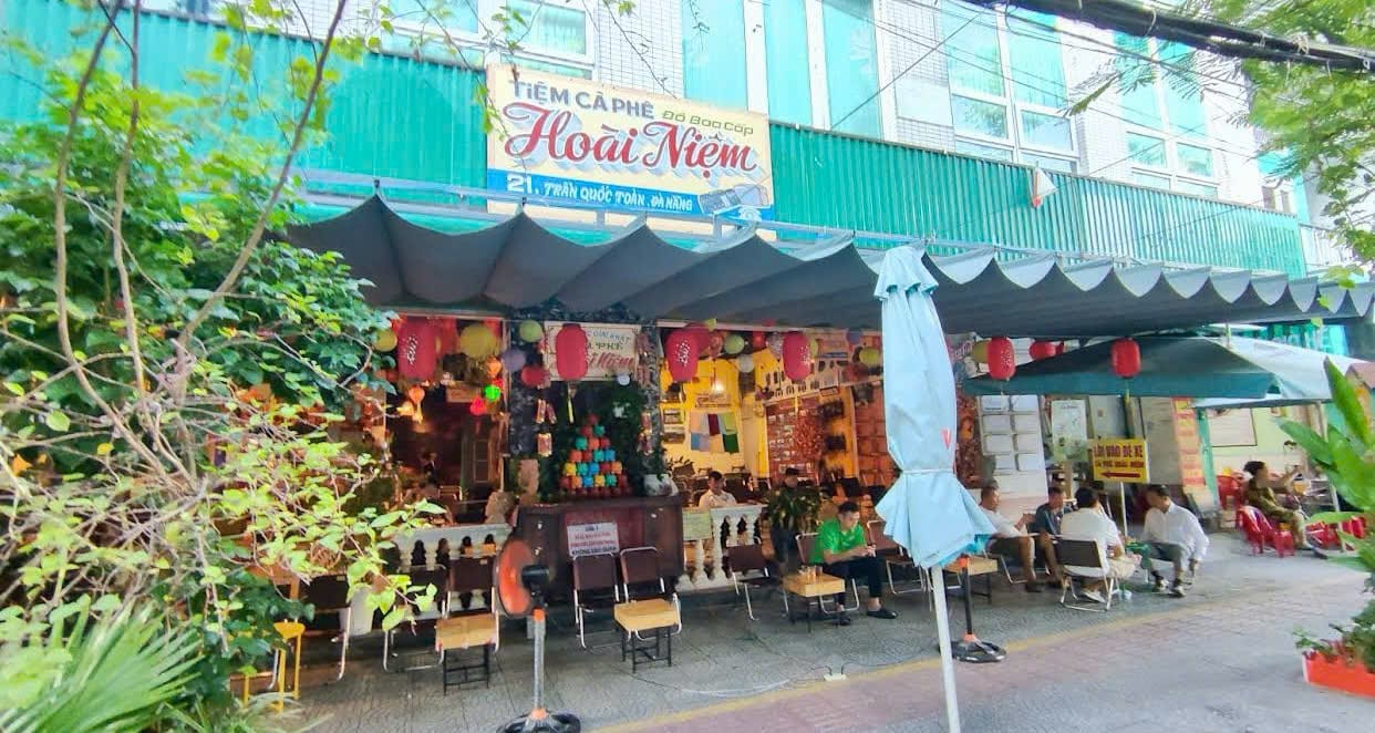 Cà phê Hoài Niệm