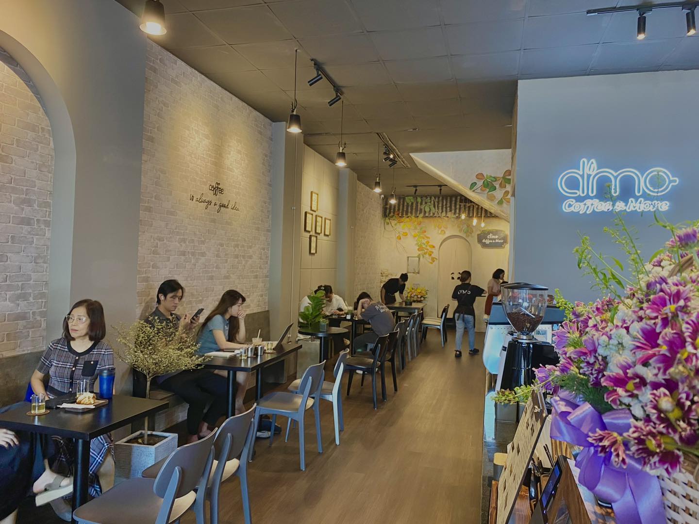 đánh giá từ khách hàng - D-MO Coffee