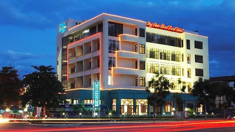 Khách sạn đường Nguyễn Tất Thành Đà Nẵng