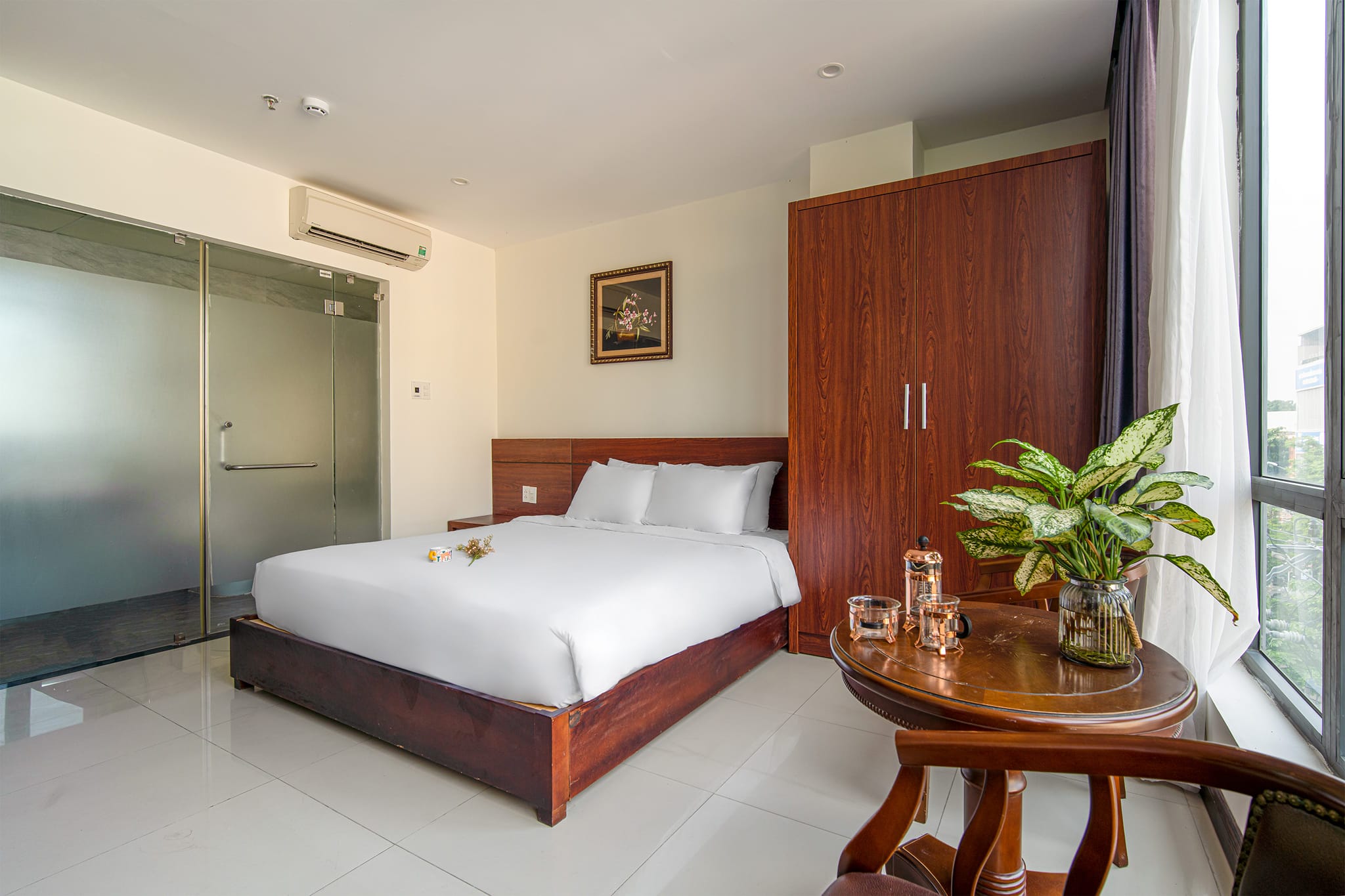 khách sạn gần cầu rồng đà nẵng