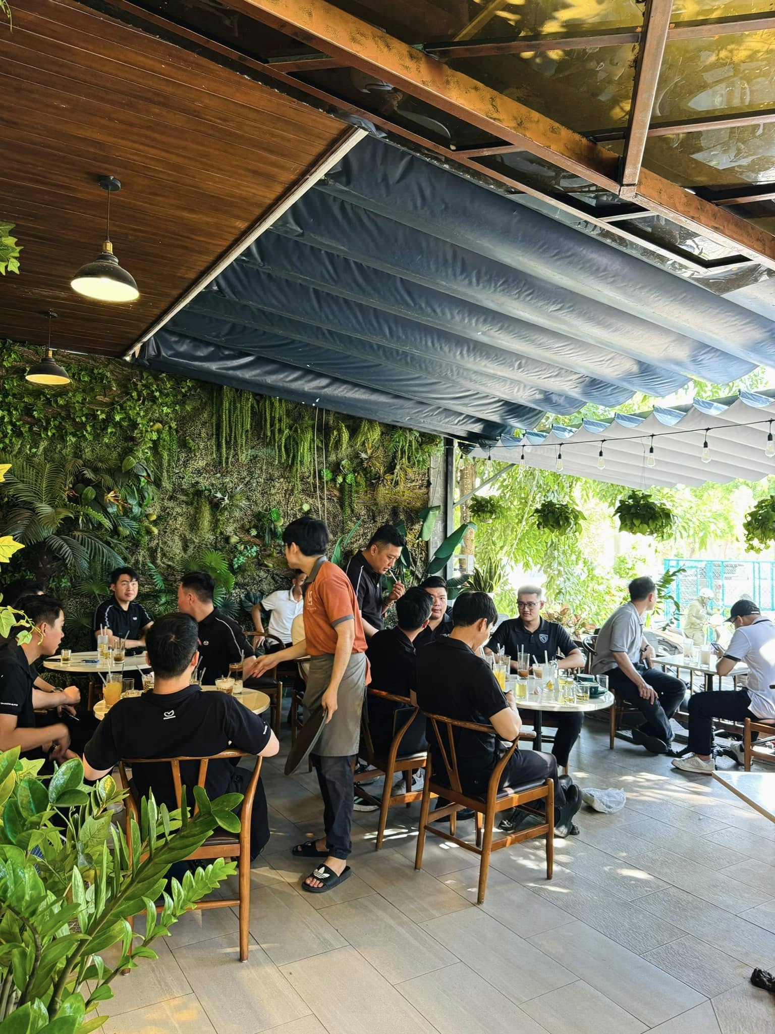 Chất lượng dịch vụ - Mốt Coffee