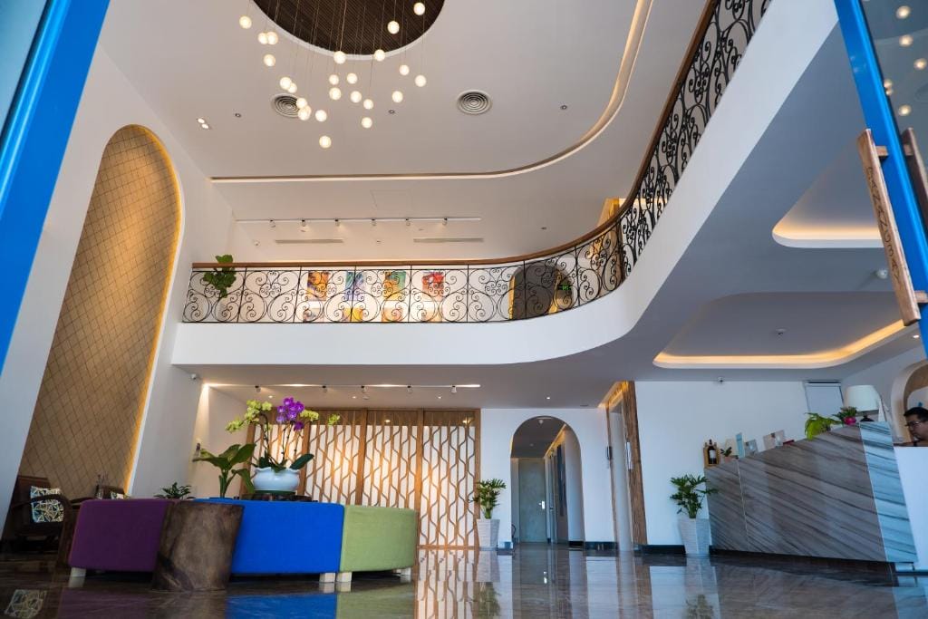 Khách sạn đường Nguyễn Tất Thành Đà Nẵng