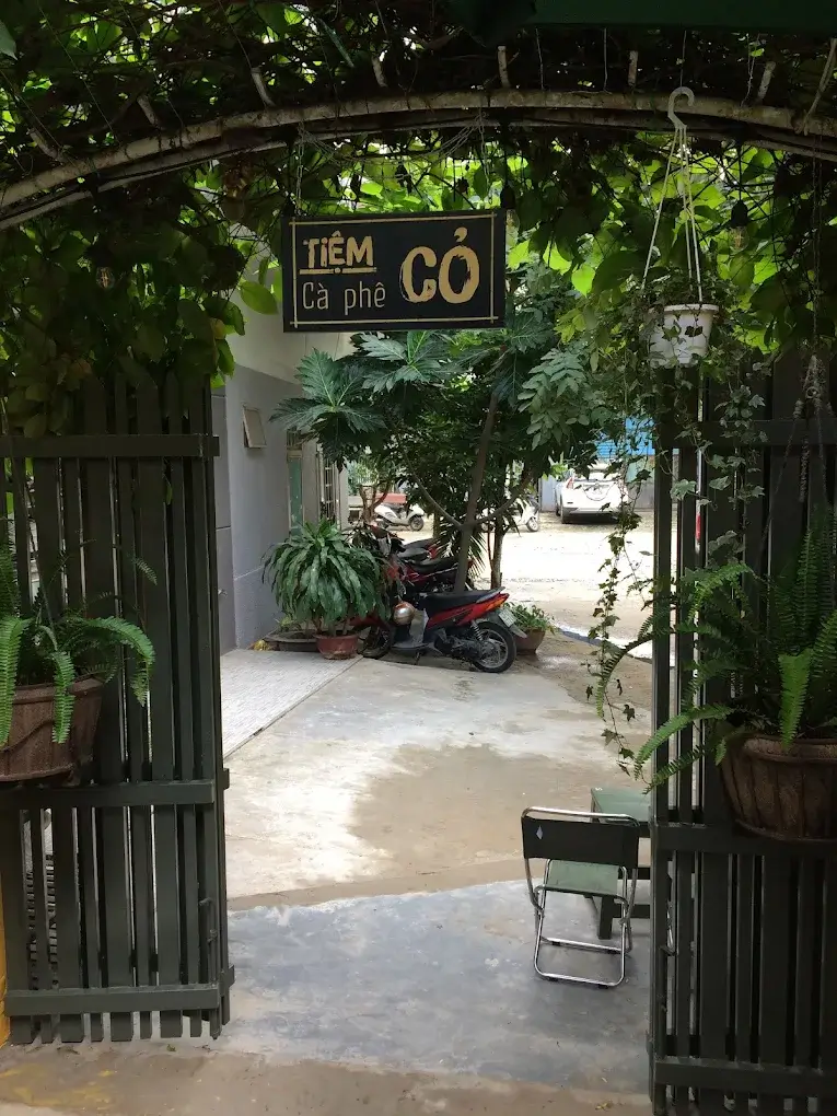Tiệm Cà Phê Cỏ