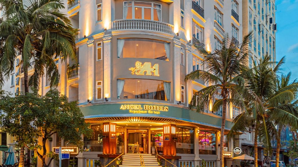 Khách sạn gần khu ăn vặt Phan Tứ