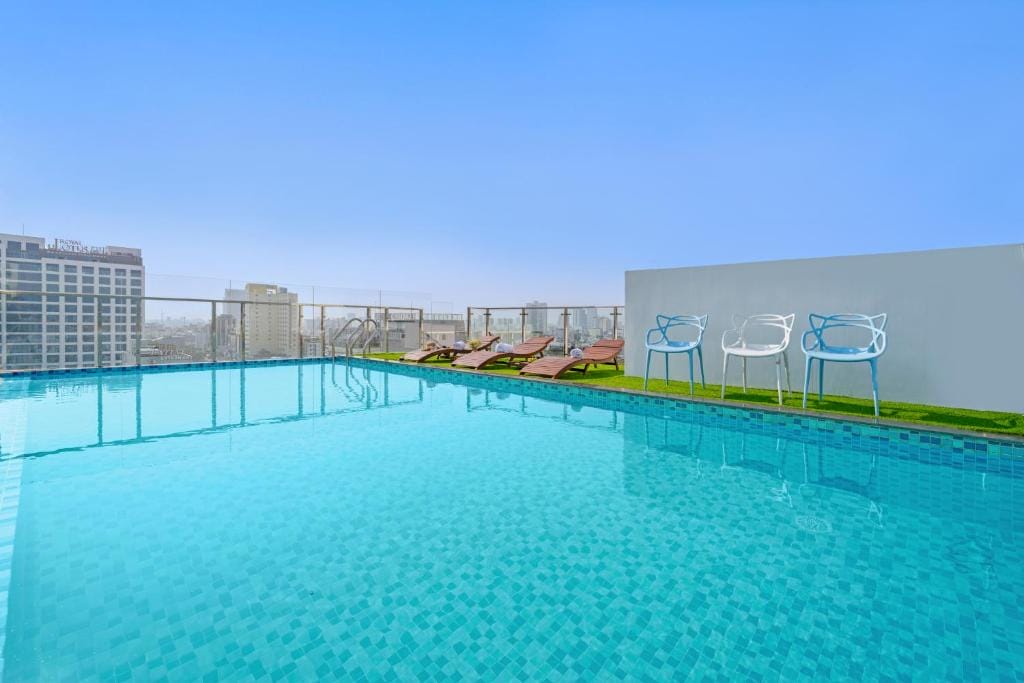 Khách sạn đường Cao Bá Quát