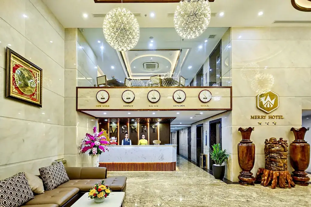 Khách sạn đường Cao Bá Quát