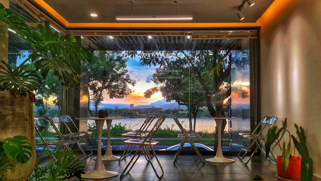 Quán YOUR NAME COFFEE ở đường Chương Dương Đà Nẵng