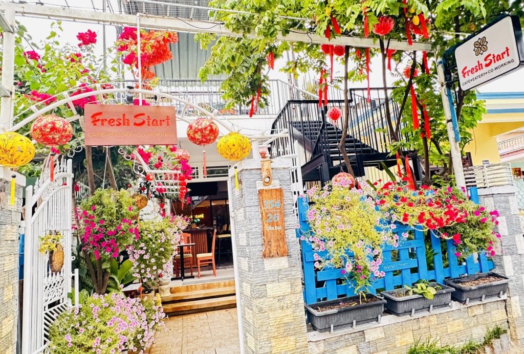 Fresh Start Café - 354/26 Cửa Đại, Hội An Đông, Đà Nẵng - The Cups ...